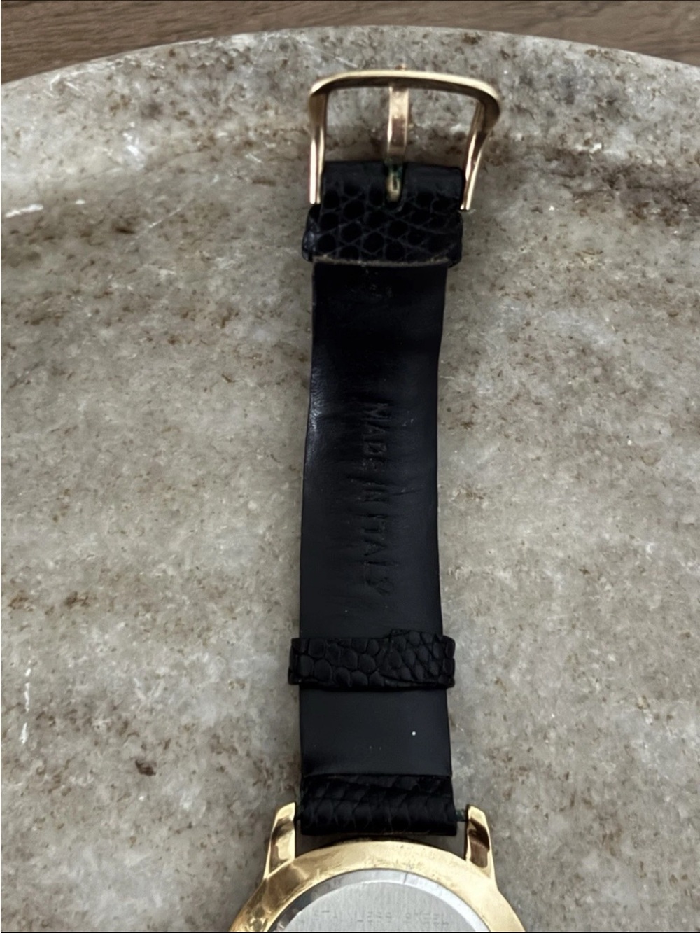 Universal Geneve Gold-Tone Men's Quartz Watch with Cream Dial and Black Strap - Picture 4 of 10